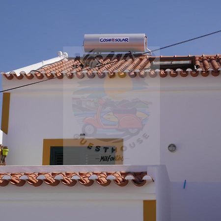 Milfontes Nomad Guesthouse Вила Нова де Милфонтеш Екстериор снимка